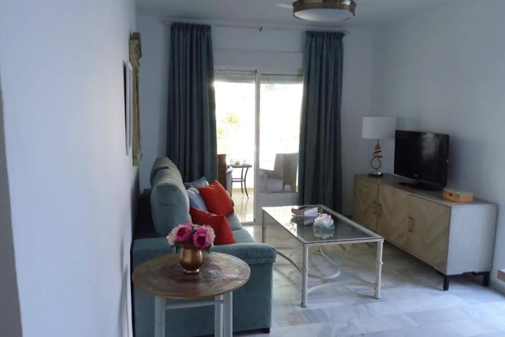 Love Rent4 Malaga Yolamar Бенальмадена Экстерьер фото